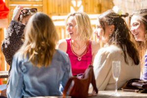 ROSEBRUNCH IN ZONNIGE BINNENTUIN