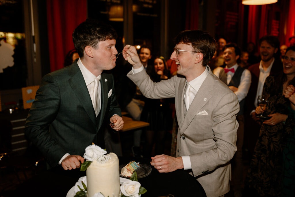 Trouwen Leidse Lente taart eten